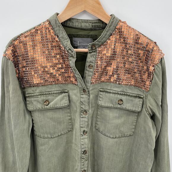 ANTHROPOLOGIE Army Green Sequined Cargo Button Down Shirt // 14 - Picture 5 of 14